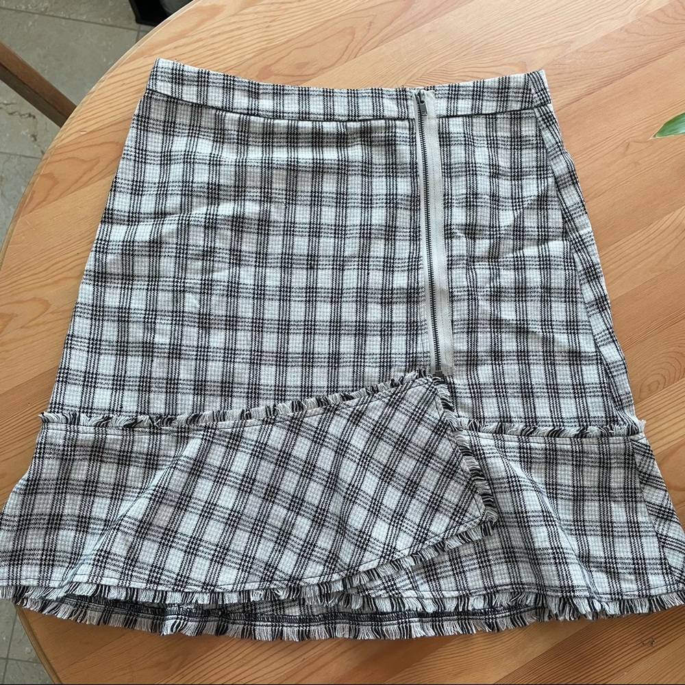 NEW Doe & Rae Beige Zipper Plaid Skirt